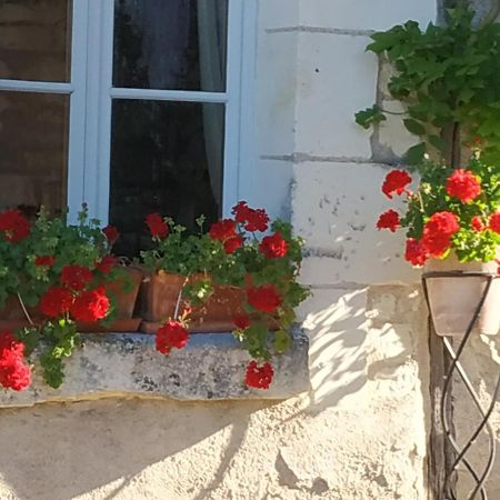 Le Clos Des Fayes Berthegon Exterior photo